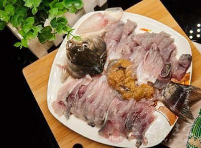 吃鱼肉长胖不 吃鱼易于消化 会使人变聪明